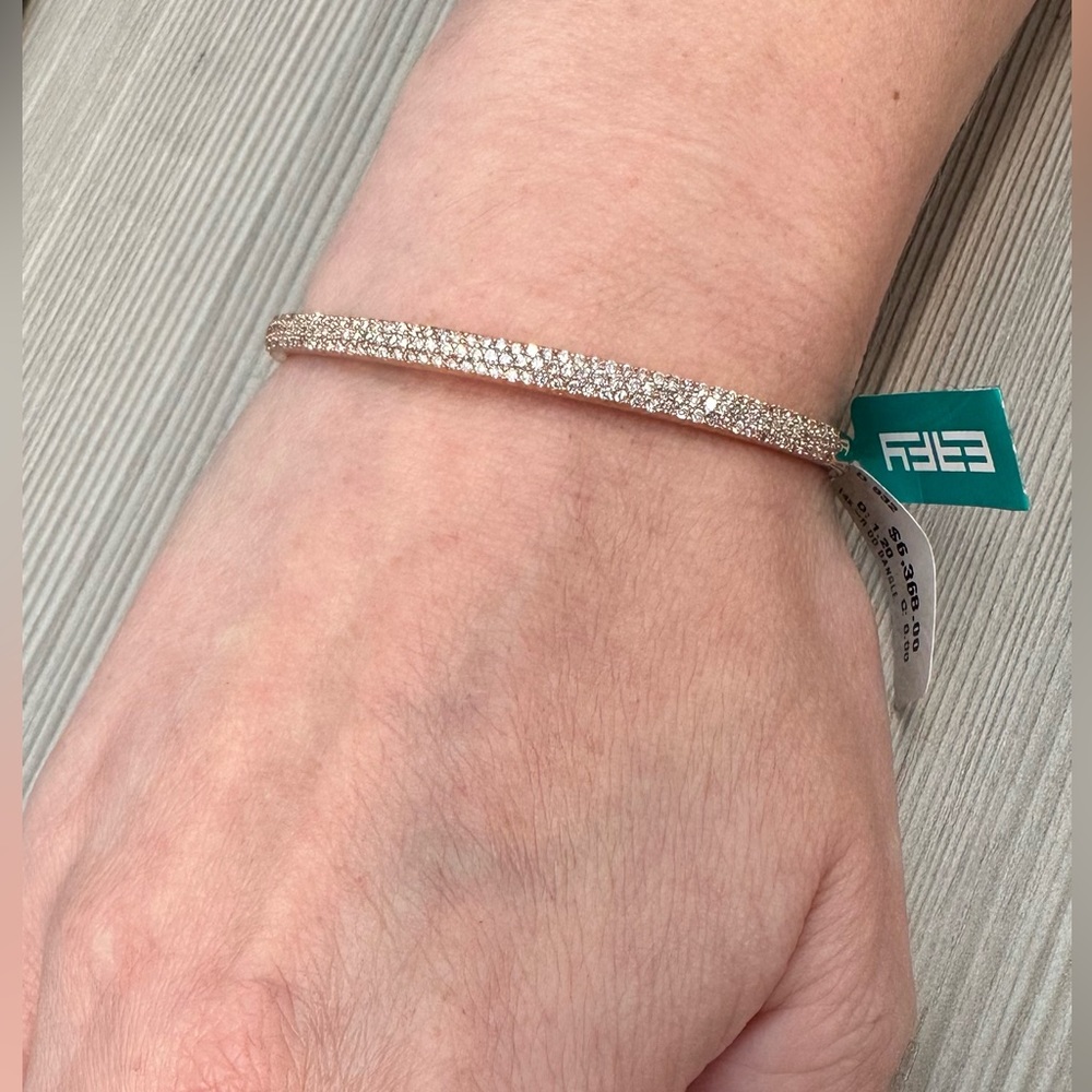 EFFY 14k Rose Gold Diamond Pave Bangle 1.20 TCW - Picture 3 of 6